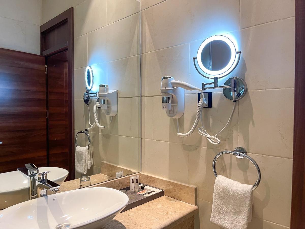 Omedel Luxury Hotel เอนูกู ภายนอก รูปภาพ